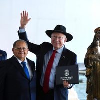 Ken Salazar deja atrás fricciones con la 4T y destaca trabajo conjunto con México