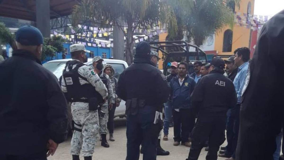 La retención de elementos de la GN en Santiago Textitlán
