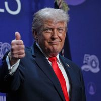 Trump dice que EU podría tomar el control de Cuba "casi de inmediato"