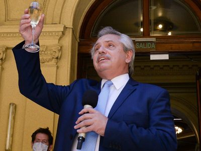 Los mensajes de los políticos por la llegada de la Navidad