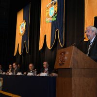 La UNAM rinde homenaje póstumo al arquitecto Teodoro González de León