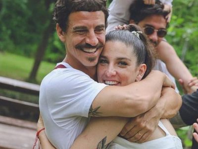 A un mes de dar a luz, Juana Repetto presenta en sociedad a su segundo hijo