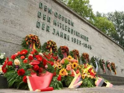 Alcalde de Berlín rinde homenaje a la resistencia en el 77º aniversario del intento de asesinato de Hitler