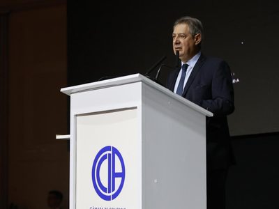 Félix contra Milei y Cornejo: "Transformaron un evento tradicional en un acto político"