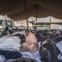 Debieron evacuar un campamento de refugiados en Países Bajos por las malas condiciones de higiene
