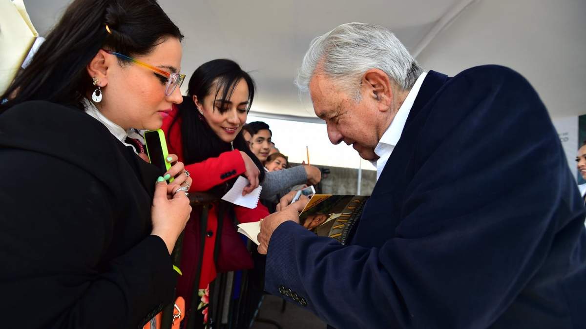 Gira de AMLO por Michoacán