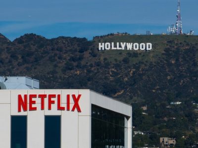 Netflix asegura que la compra de Warner se traducirá en más estrenos en las salas de cine