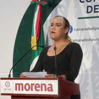 María Clemente García exige que se investigue a Lilly Téllez y Eduardo Verástegui (Video)