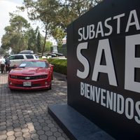 Ilusiona a pocos subasta de autos "machuchones"; SAE recauda 26 millones de pesos