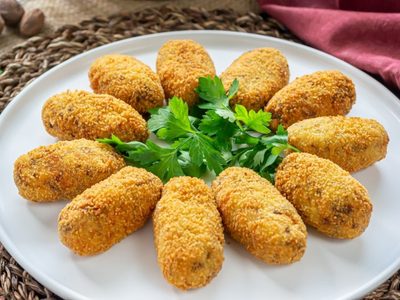3 recetas con queso que son un 10 e ideales para brindar con amigos este fin de año
