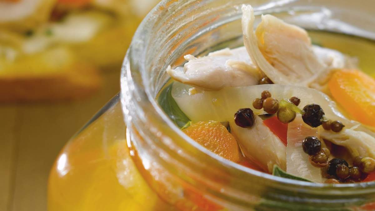 Escabeche de pollo. Fuente: (Instagram)