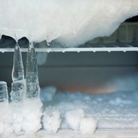 El truco rápido para descongelar el freezer sin apagarlo todo el día