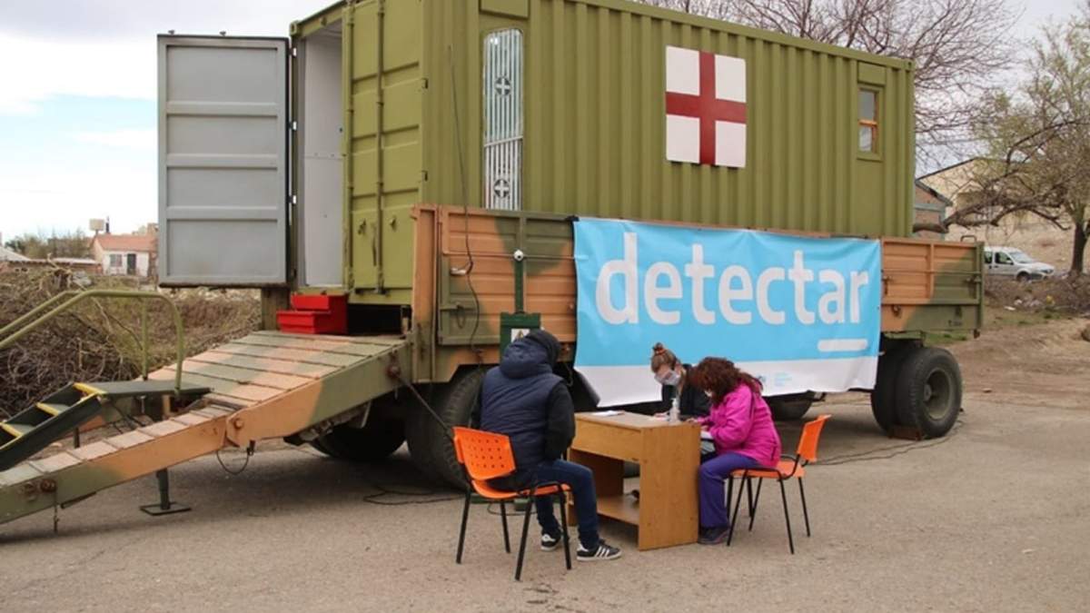 Más de 50 voluntarios colaboran con el programa DetectAr. Fuente:  (Twitter).