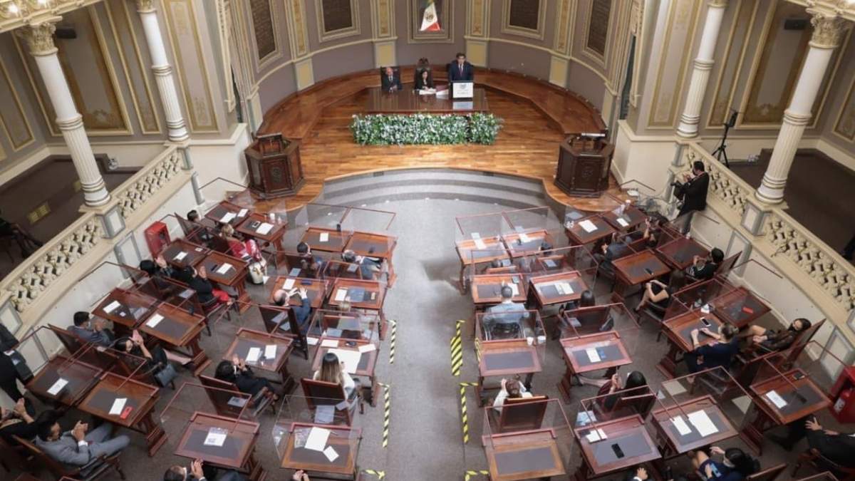 El informe de Miguel Barbosa en el Congreso de Puebla