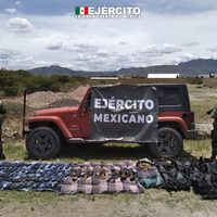 Sedena presume el aseguramiento de 16 armas de fuego y 2.5 kilos de droga, en Zacatecas