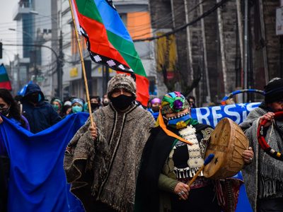 Chile se moviliza en rechazo al asesinato de un comunero mapuche en la Araucanía