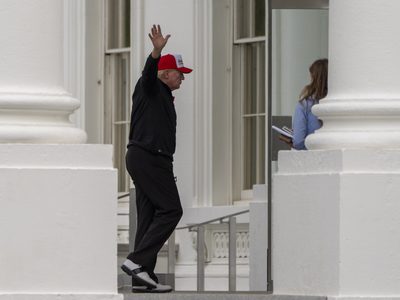 Trump espera que Rusia y Ucrania lleguen a un acuerdo para luego “hacer grandes negocios con EU”