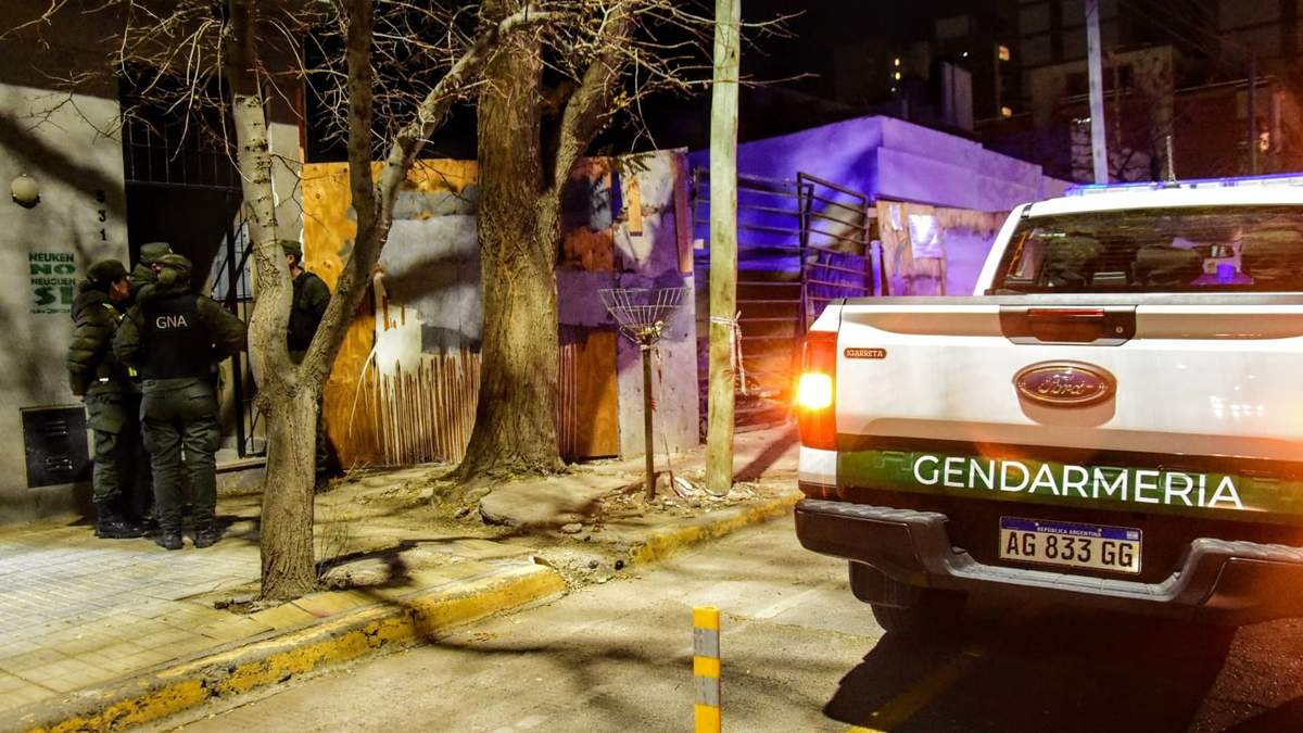 Operativo de Gendarmería Nacional en Neuquén. Fuente: (Cecilia Maletti - Diario RN)