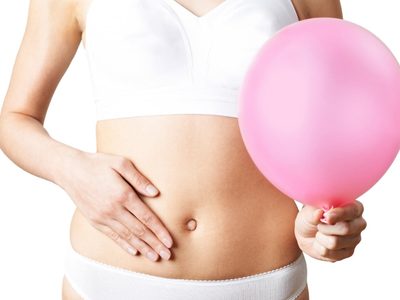 Si querés mejorar tu digestión o desinflamar la panza, probá esta increíble técnica de 3 posturas para hacer en casa