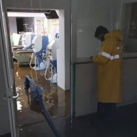 Intensa lluvia registrada en Ecatepec deja dos personas fallecidas y un hospital dañado (Videos)