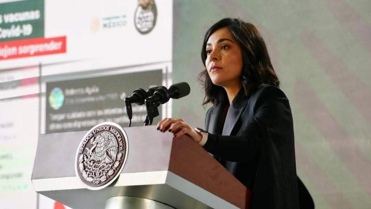 La encargada de la sección Quién es quién en las mentiras de la semana, Ana Elizabeth García Vilchis