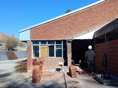 Con mejoras edilicias y nuevos espacios, la escuela 225 de Chos Malal entra en su etapa final de obra
