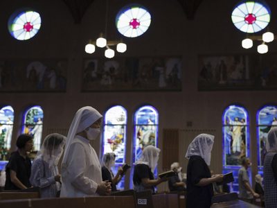 Nagasaki recuerda la bomba atómica con llamado a abolir armas