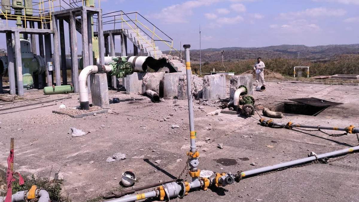 Explota ducto de Pemex en Loma Larga, municipio de El Barrio de la Soledad, en la región del Istmo de Tehuantepec, Oaxaca