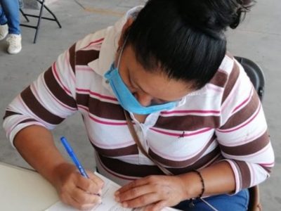Programas sociales de AMLO dan apoyos económicos pero limitan derechos: Coneval