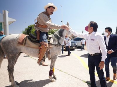 Mario Delgado califica a la panista Maru Campos de "prófuga de la justicia"