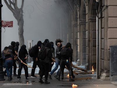 Gobierno de la CDMX anuncia apoyo integral a comercios afectados durante marcha del 2 de octubre