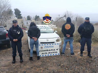 La Policía frustró un nuevo robo y demoró a una pareja que intentó fugarse por el tercer puente
