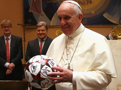 ¿Castigo divino?: el jugador que descalificó al Papa Francisco y tuvo un partido para el olvido