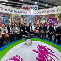 Brugada sigue en Azerbaiyán y presume el modelo de Utopías en el Foro Urbano Mundial