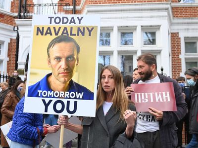 Insólito: la justicia rusa suspende todas las actividades relacionadas con Alexei Navalny