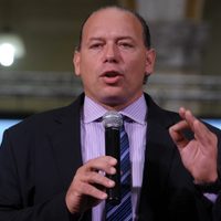 Berni enojado con el manejo de la cuarentena en el AMBA