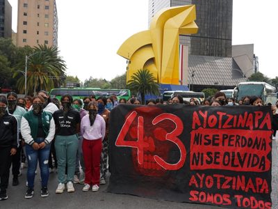 “No me estoy chupando el dedo”: AMLO ante cuestionamientos sobre Ayotzinapa