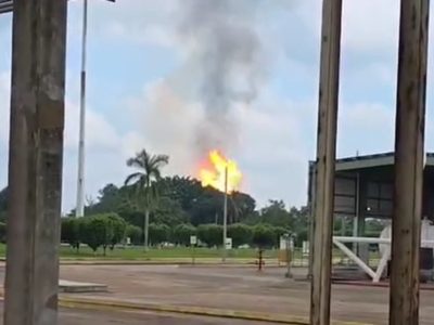 Explosión de ducto de Pemex lesiona a por lo menos cinco elementos de la Sedena