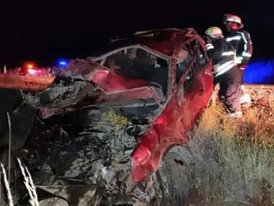 Un vuelco dejó dos jóvenes muy graves y derivados al hospital de Neuquén