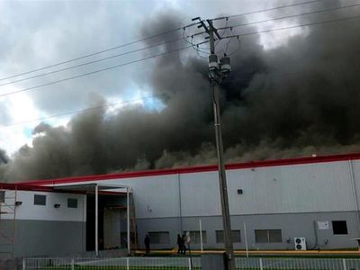 Incendio en fábrica de LG deja nueve intoxicados en Nuevo León