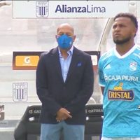 Guardan un minuto de silencio en partido de Perú por trifulca en Querétaro