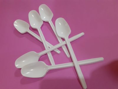 No tires las cucharitas de madera desechables: dale a tu hogar un toque moderno y original con esta creación