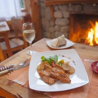 Piden soluciones alternativas para la crisis en la gastronomía de la Patagonia