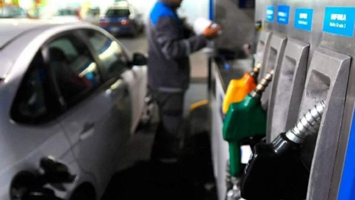 Alertan por falta de combustibles. Fuente: (Minuto Neuquén).
