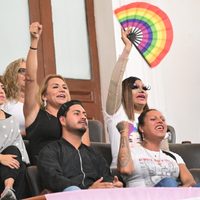 Aprueban la “Ley Paola Buenrostro” que tipifica y castiga el transfeminicidio