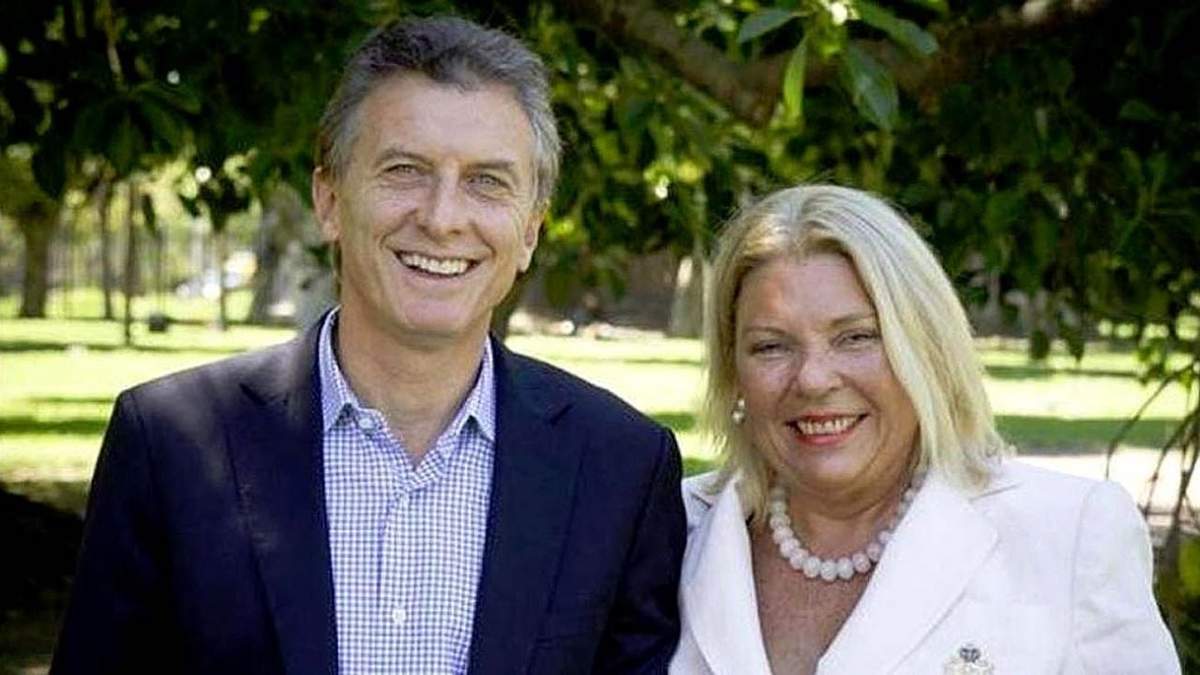 Mauricio Macri y Elisa Carrió. Fuente: (Perfil)