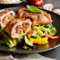 Pechugas de pollo rellenas: la receta más exquisita y fácil, para una cena de otro nivel