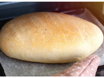 3 ingredientes y nada más: la receta rápida para un pan de leche sin gluten bien esponjoso