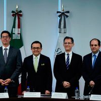 Secretario de Economía presenta al equipo negociador del TLCAN
