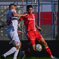 Descarado robo a Argentinos Juniors en la cancha de Barracas Central